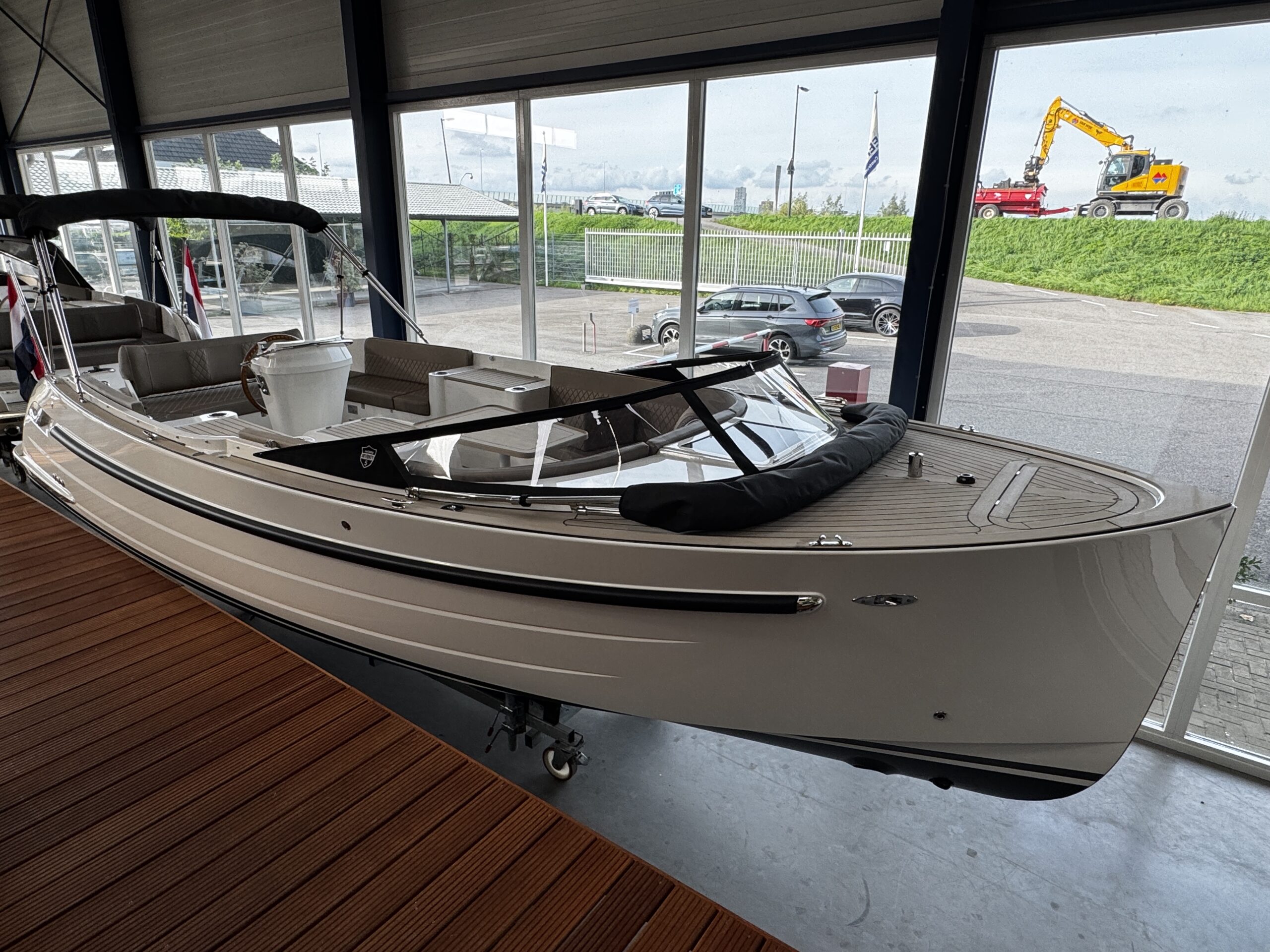 foto: 13 Antaris Seventy5 Hybride (op voorraad)
