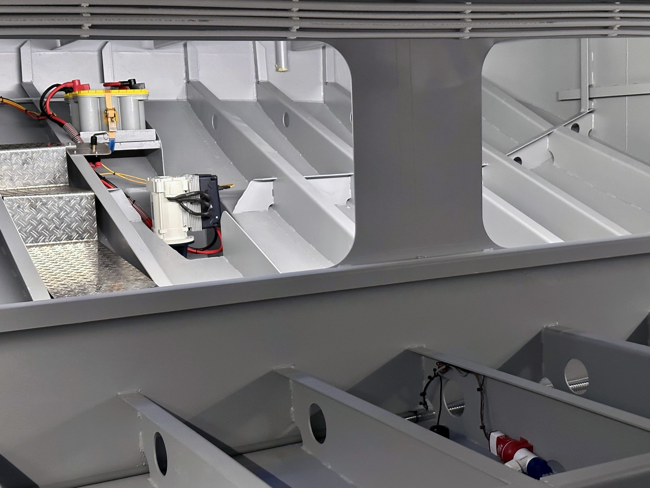 foto: 84 HOMESHIP VaarChalet In Amsterdam 1250D Luxe Houseboat