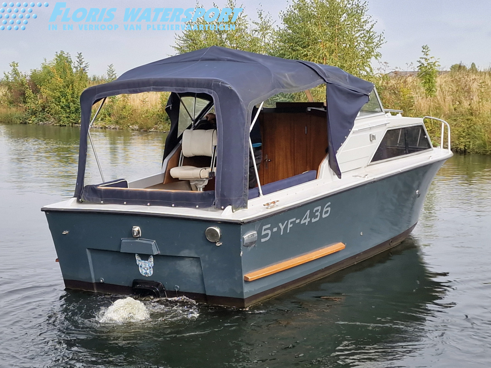 foto: 14 Polaris Vedette 25