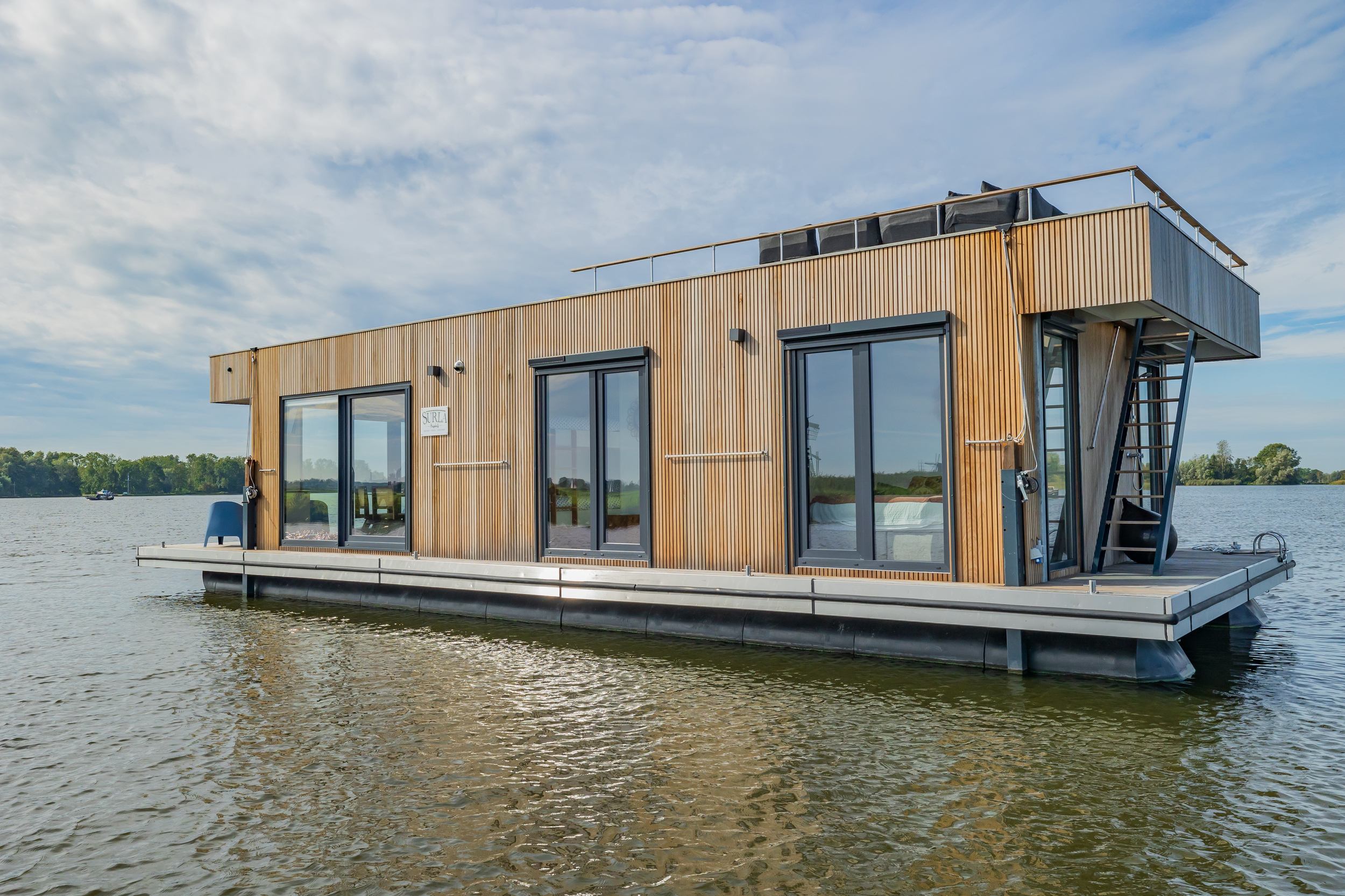 foto: 50 Surla (met Tender) Houseboat 15 Volledig Elektrisch With Charter