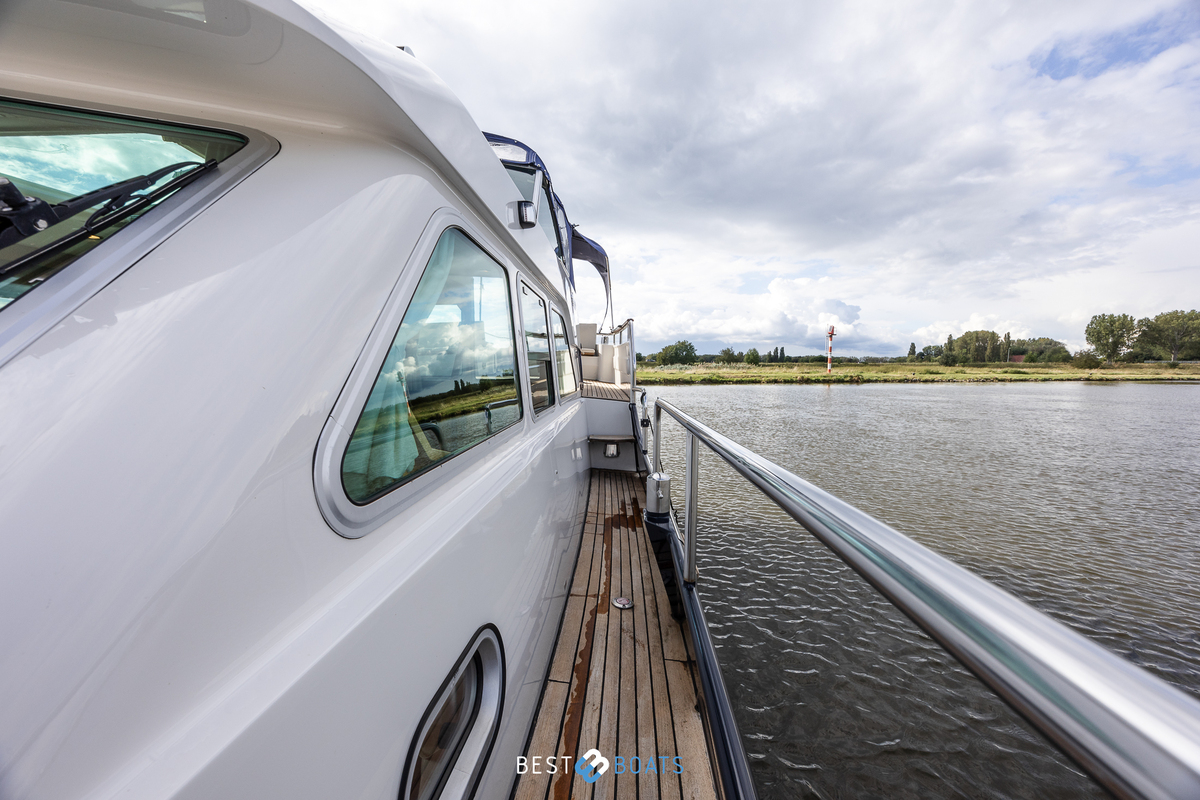 foto: 44 Linssen  Grand Sturdy 410 AC 