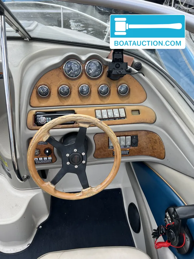 foto: 9 Maxum 2100 SC