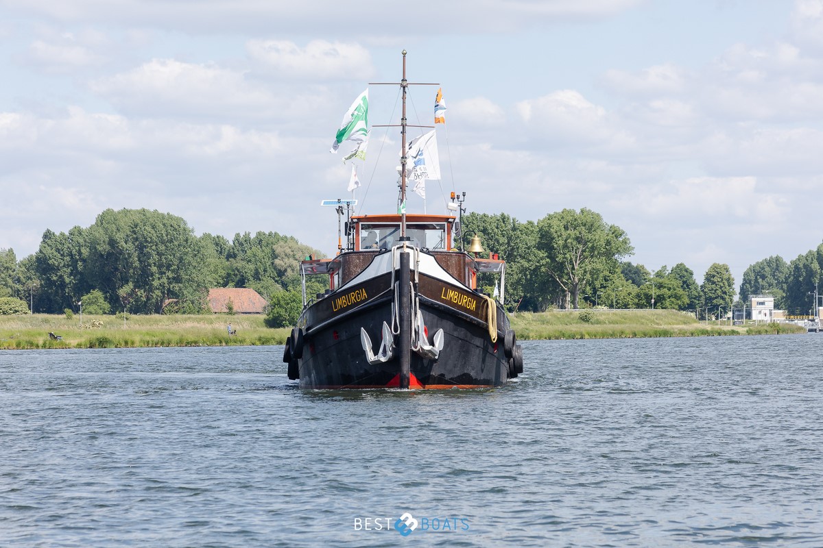 foto: 72 Sleepboot Limburgia