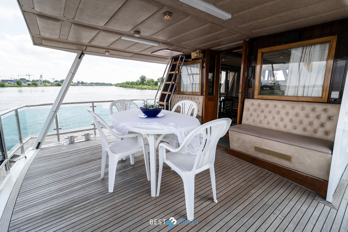 foto: 55 Mystere 19 meter