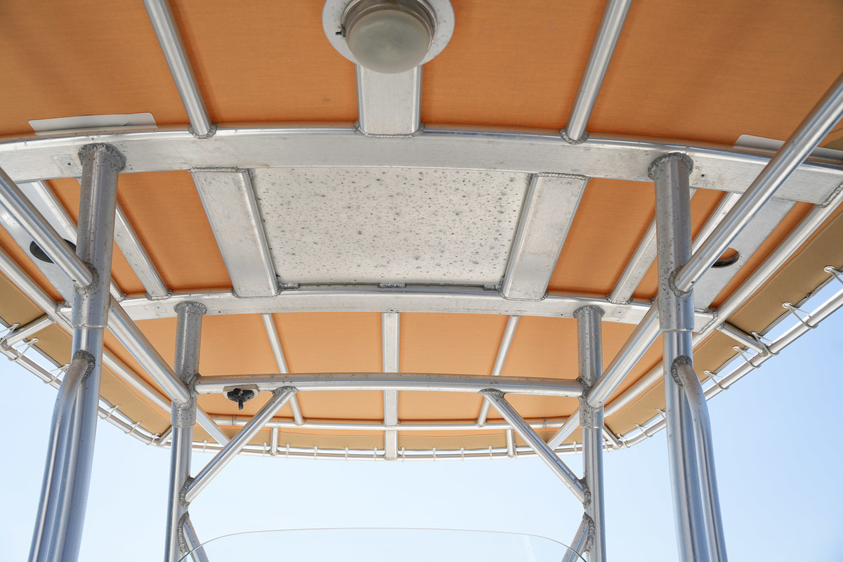 foto: 34 Boston Whaler 270 Outrage