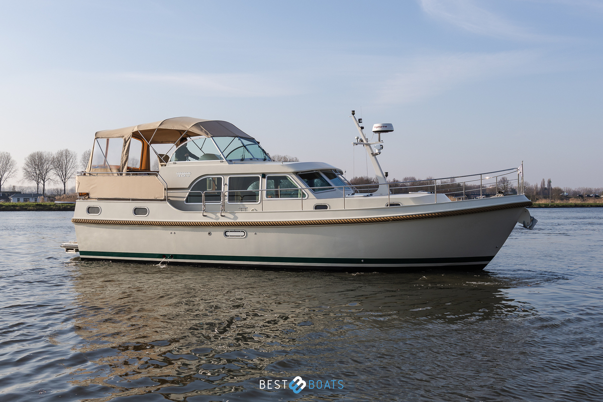 hoofdfoto: 1 Linssen Grand Sturdy 40.9 AC