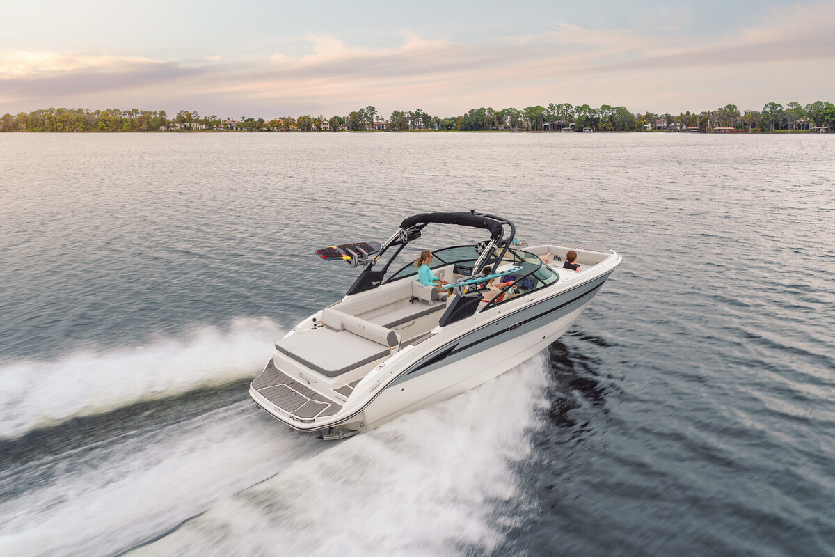 foto: 61 Sea Ray SDX 270 Surf