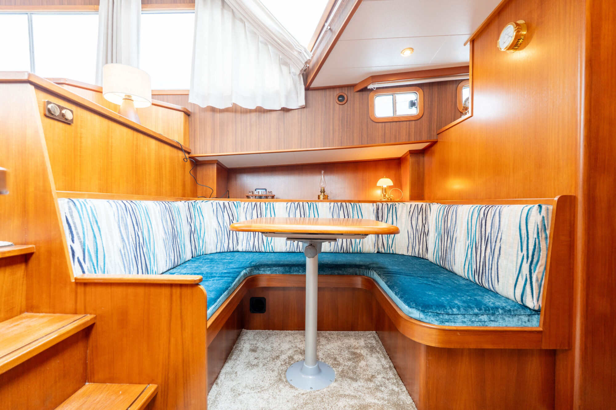 foto: 36 Pieter Beeldsnijder Pieter Beeldsnijder Spiegelkotter 15.00 VS