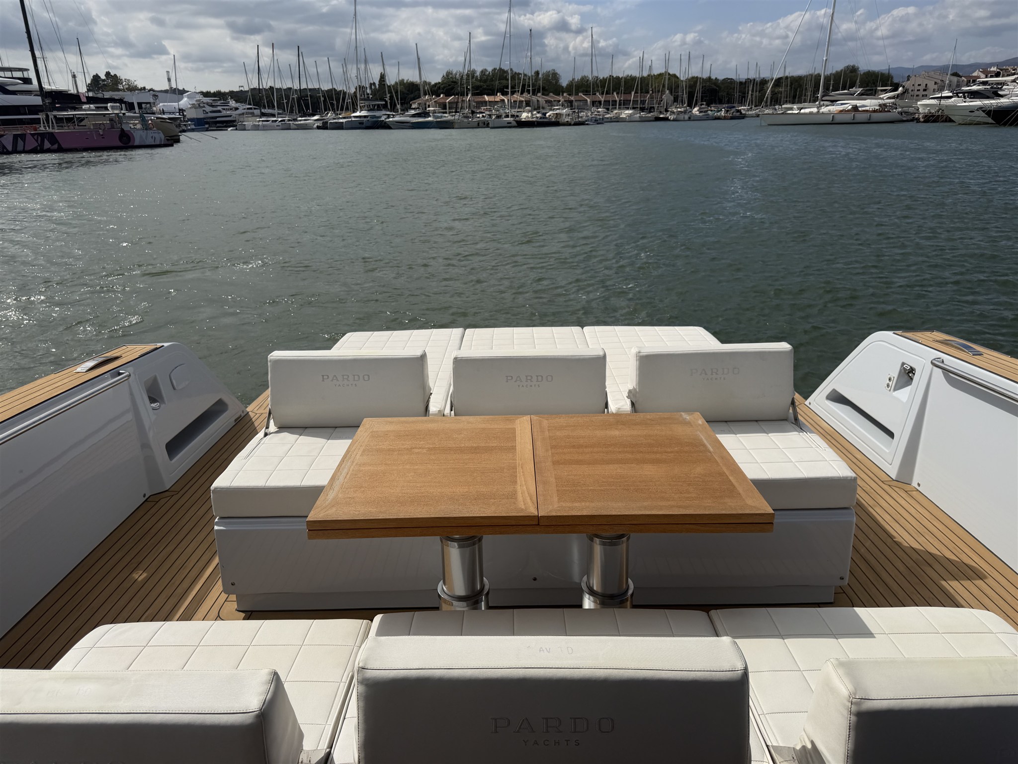 foto: 36 Pardo Yachts 43
