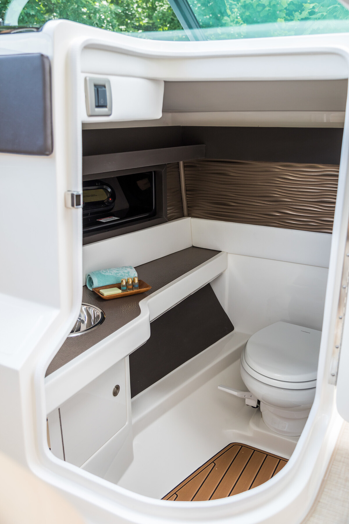 foto: 29 Sea Ray SLX 310 Outboard