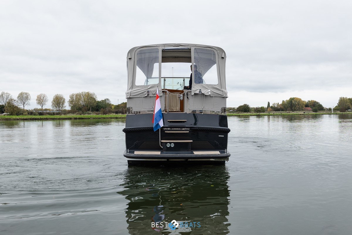 foto: 40 Linssen Grand Sturdy 34.9 AC