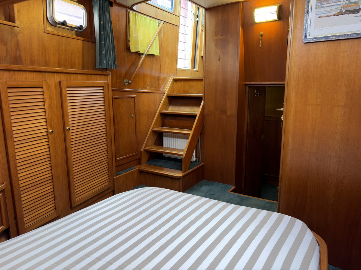 foto: 33 Alm Trawler 1200 AD