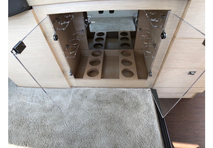 foto: 30 Prestige 420