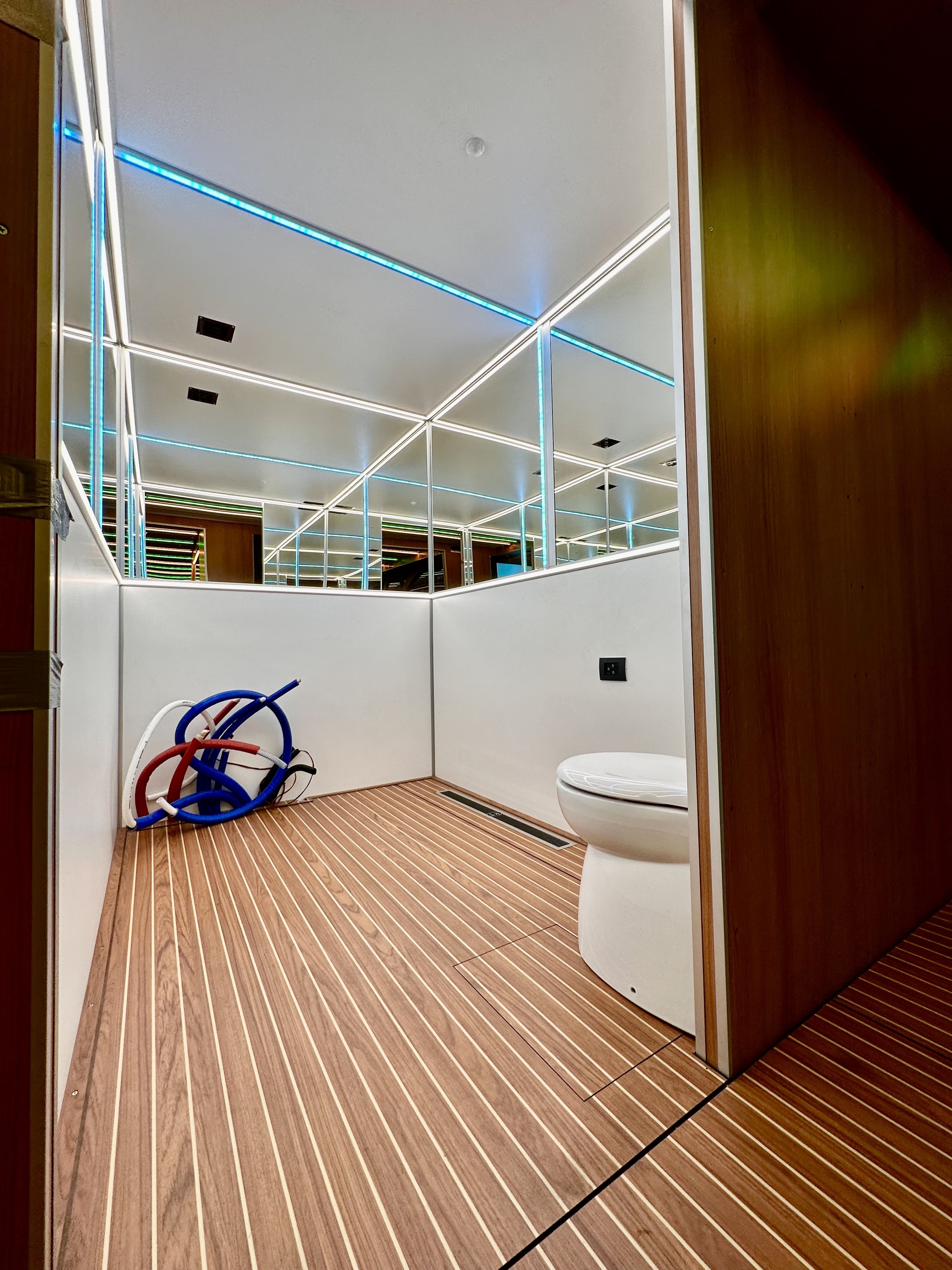 foto: 36 Holiday Boat Sundeck 57 Passenger Catamaran