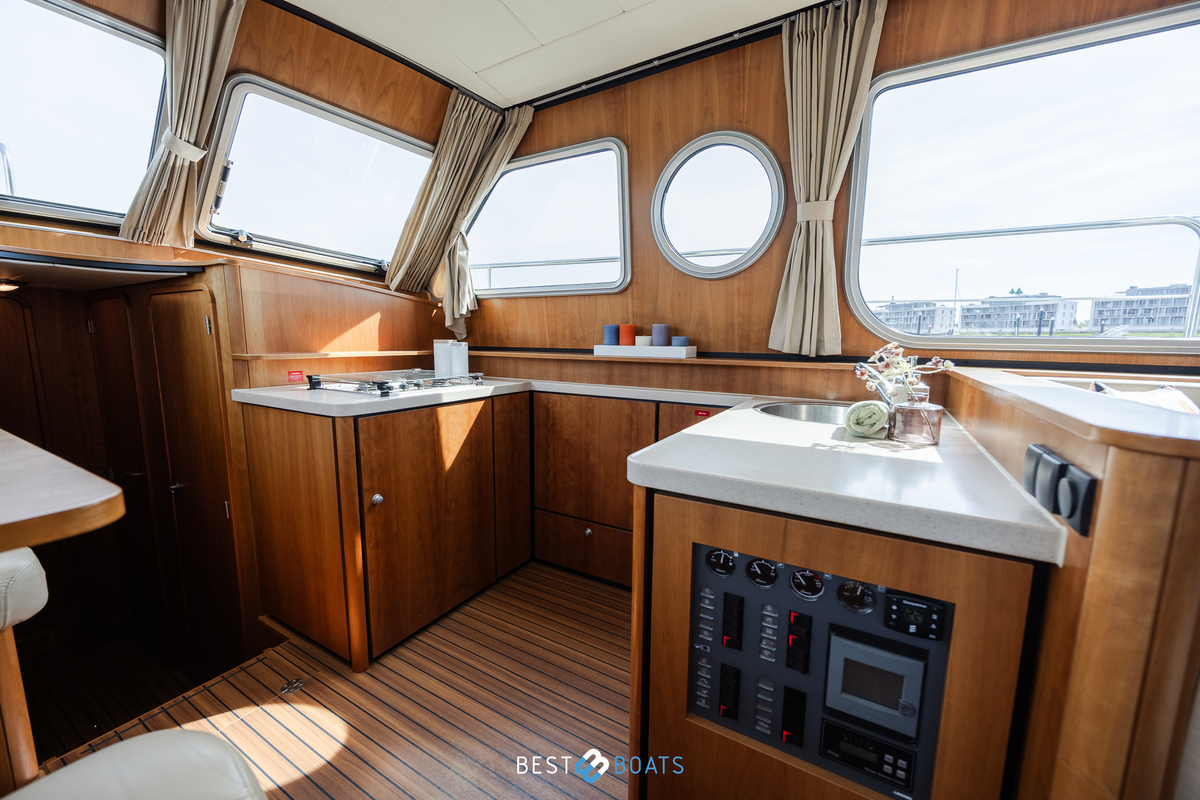 foto: 59 Linssen Grand Sturdy 43.9 AC