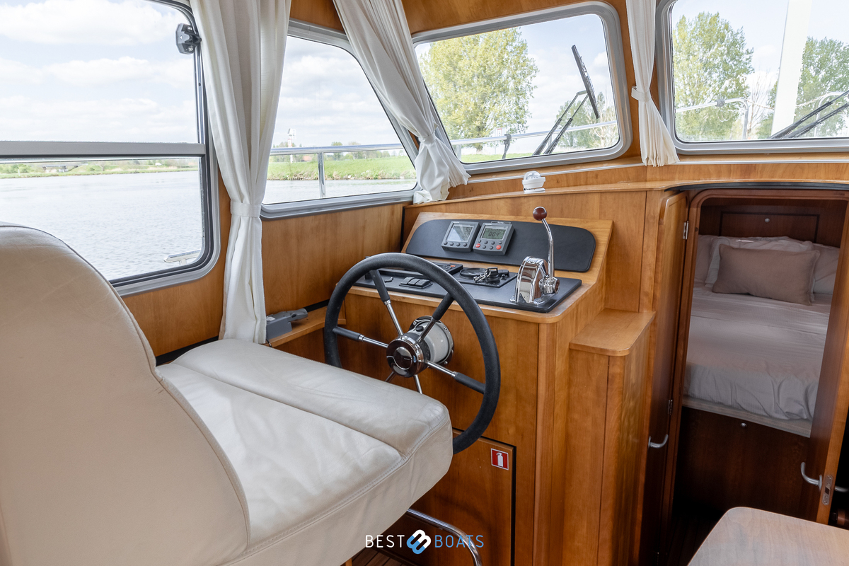 foto: 31 Linssen  Grand Sturdy 29.9 Sedan