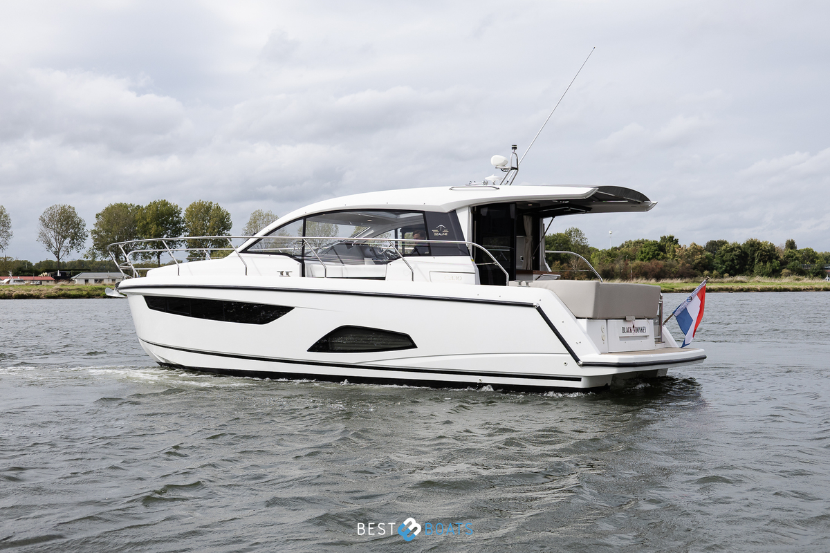 foto: 41 Sealine C330