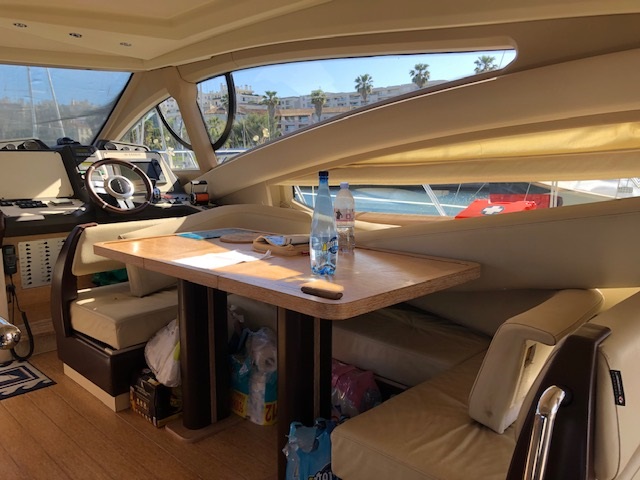 foto: 37 Azimut  54 Fly