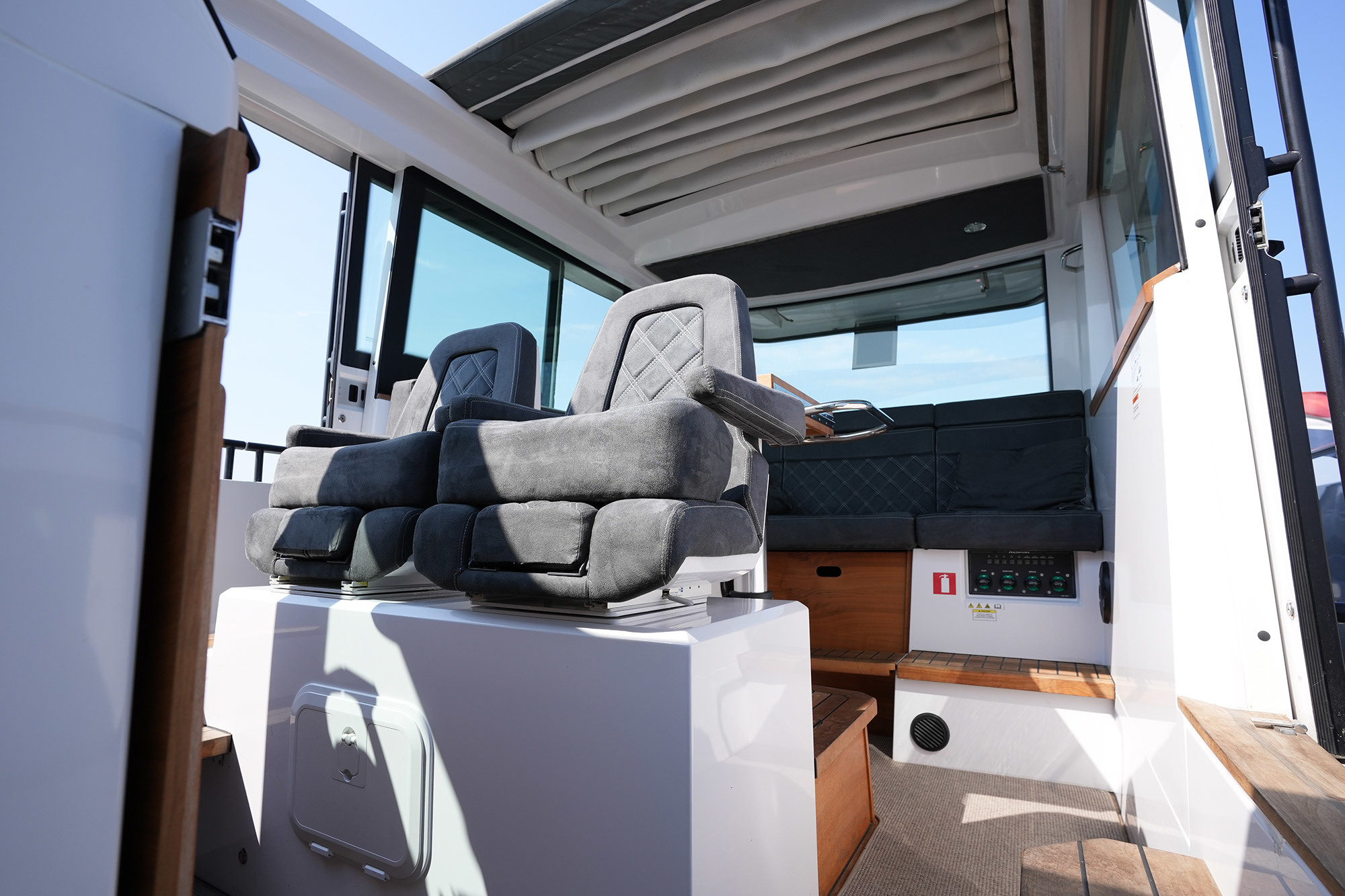 foto: 53 Axopar 37 Sports Cabin Version R