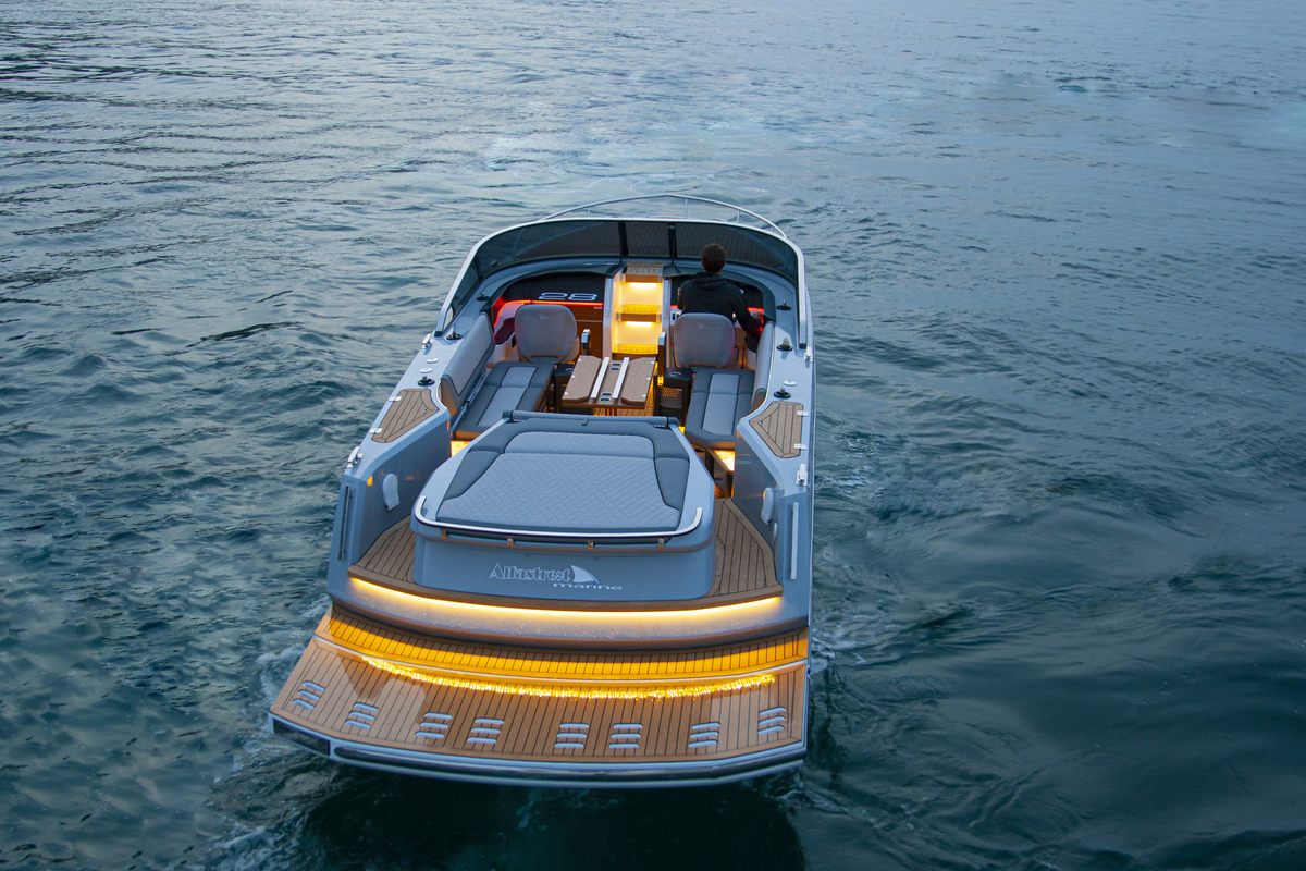 foto: 59 Alfastreet Marine 28 Cabin Electric