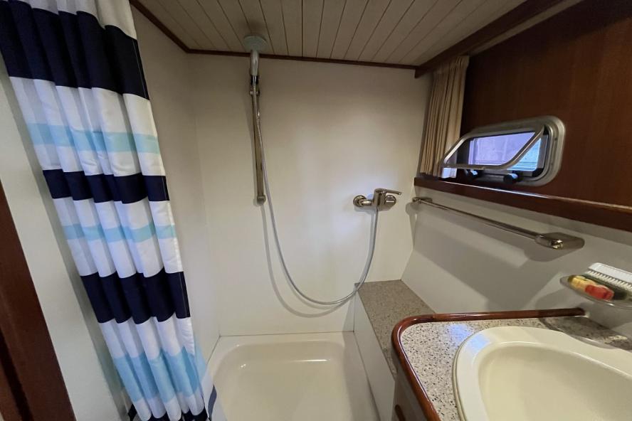 foto: 53 Blauwe Hand Trawler 1400