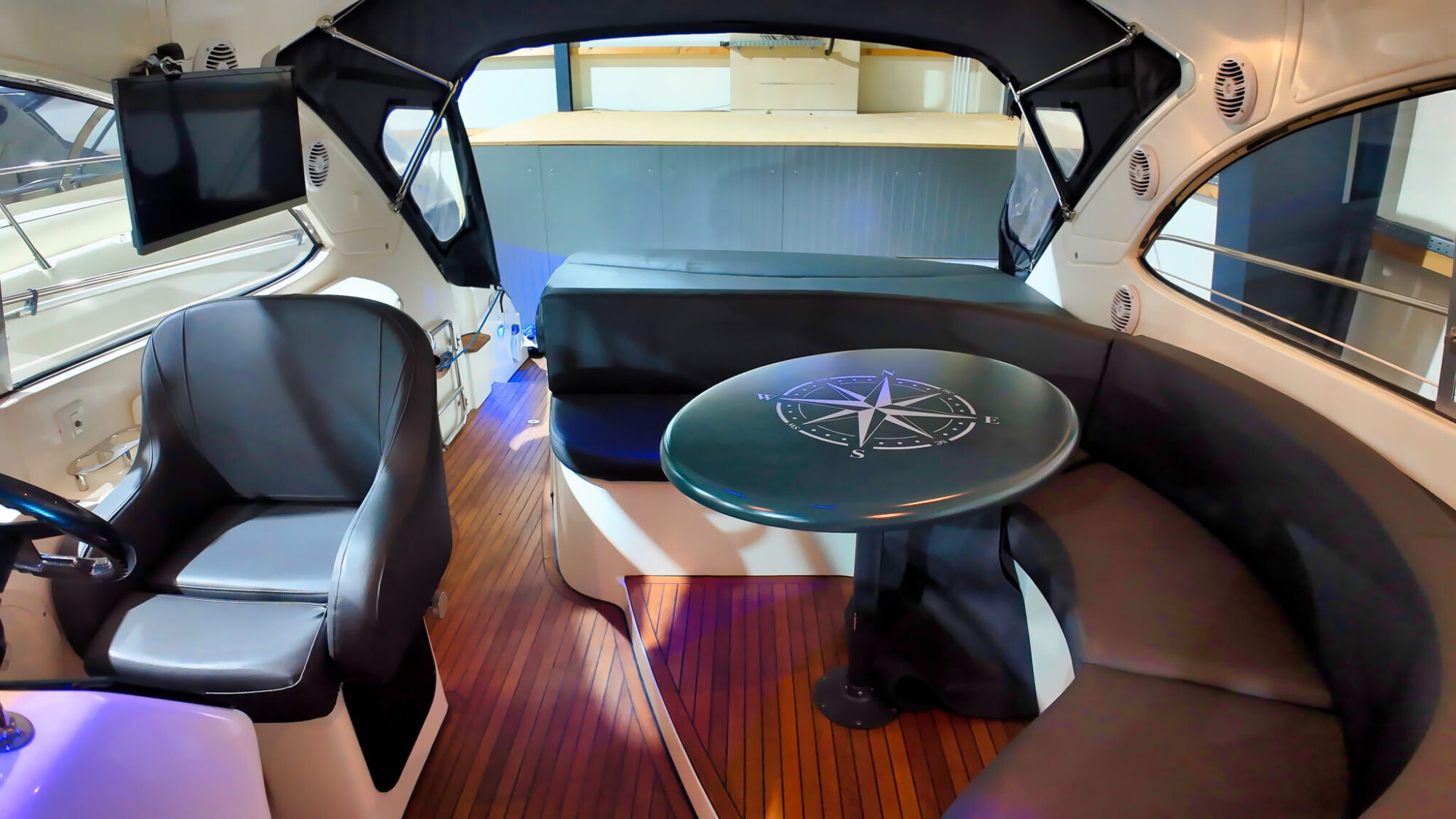foto: 95 Bavaria Bavaria 37 HT Hardtop
