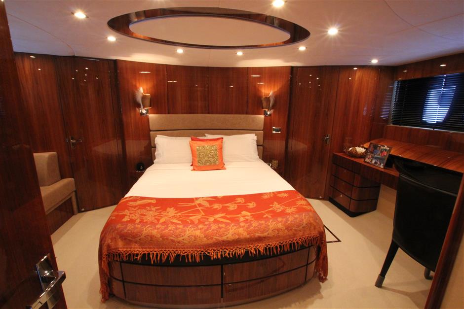 foto: 27 Fairline 78