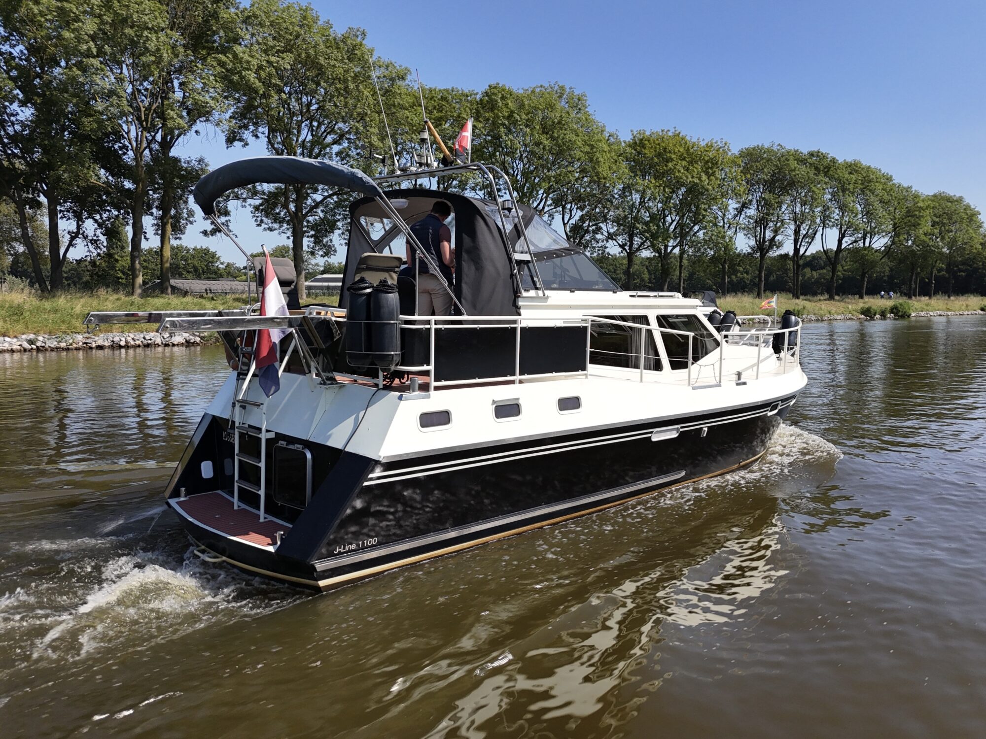 foto: 64 Hemmes Hemmes Kruiser J-Line 11.00 AK Cabrio