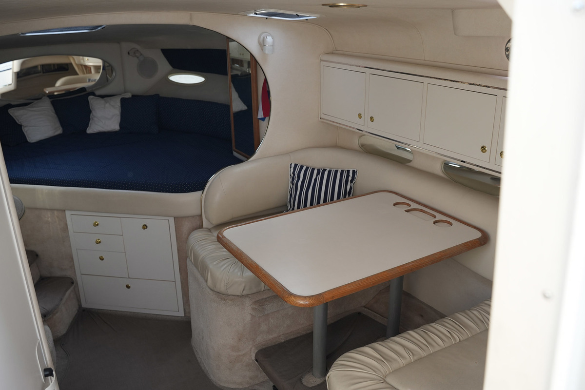 foto: 85 Sea Ray 310 Sundancer