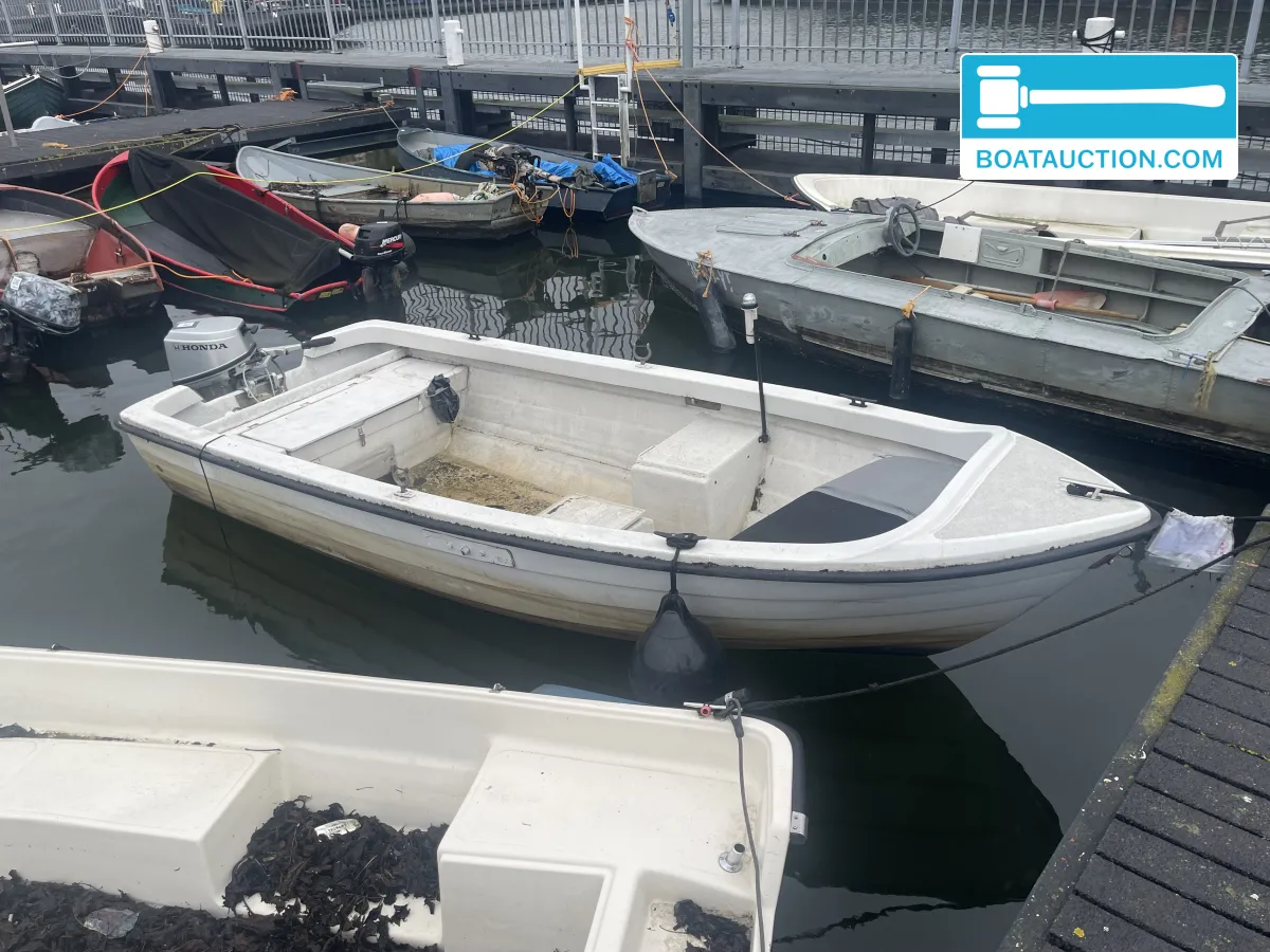 foto: 11 Motorboat 450