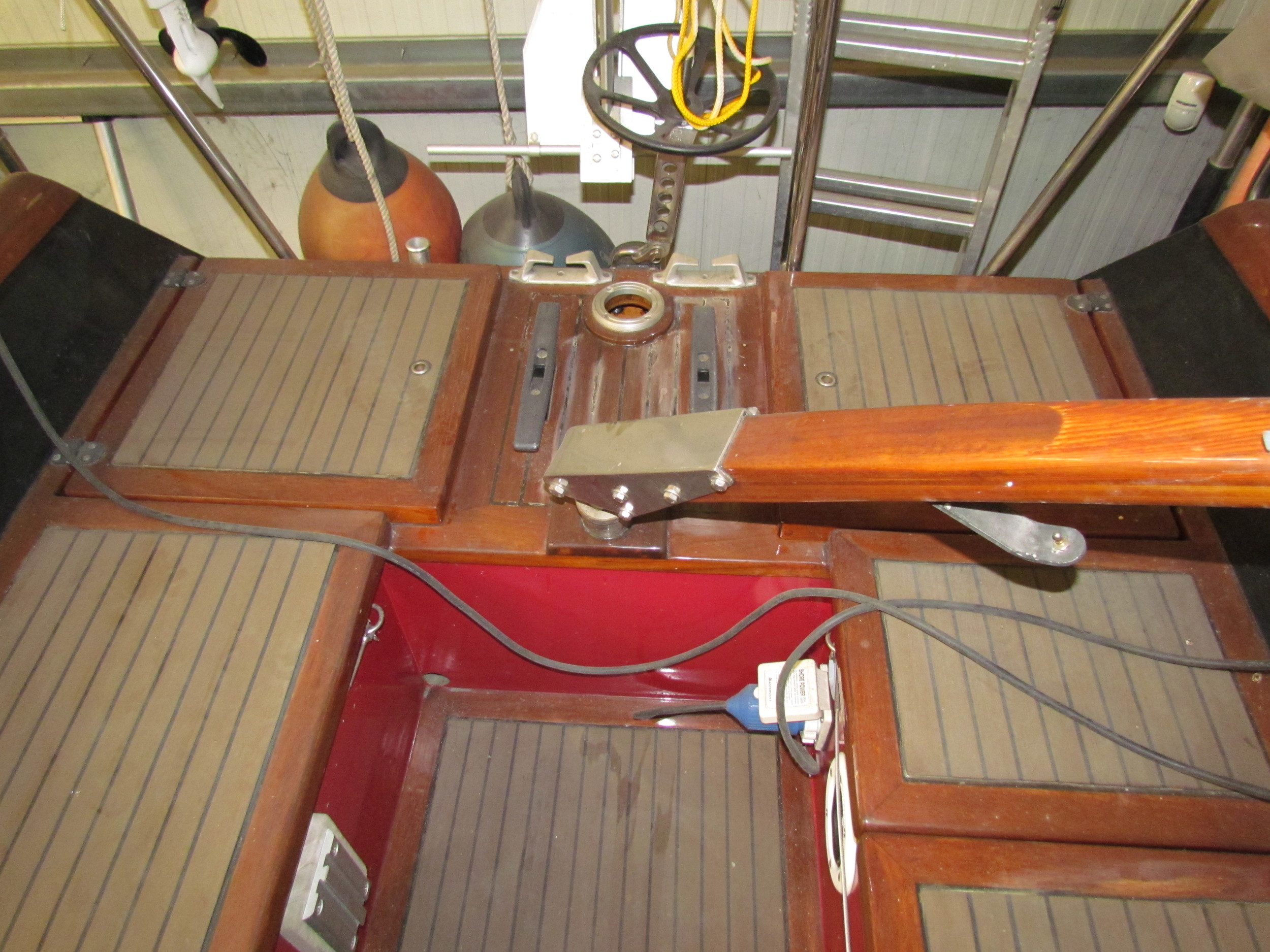 foto: 53 Waarschip 900 +
