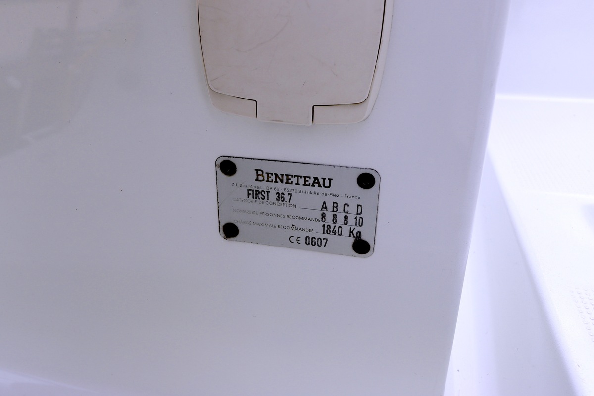 foto: 133 Beneteau  First 36.7 Performance uitvoering