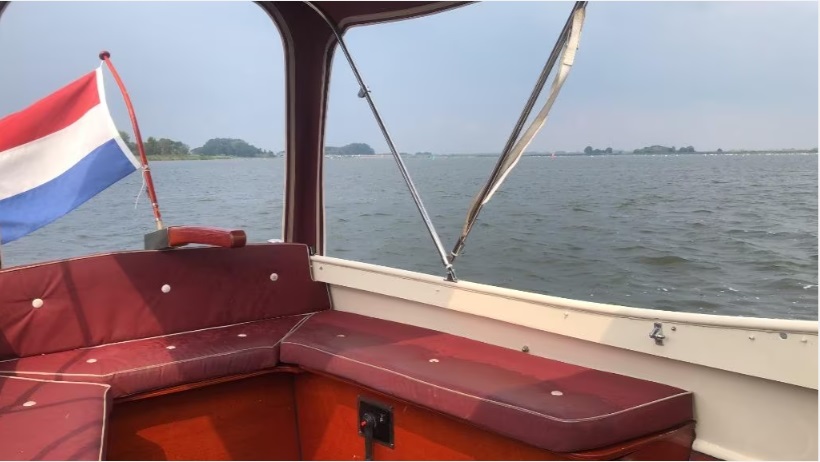 foto: 6 Kajuitvlet 6,80 OK