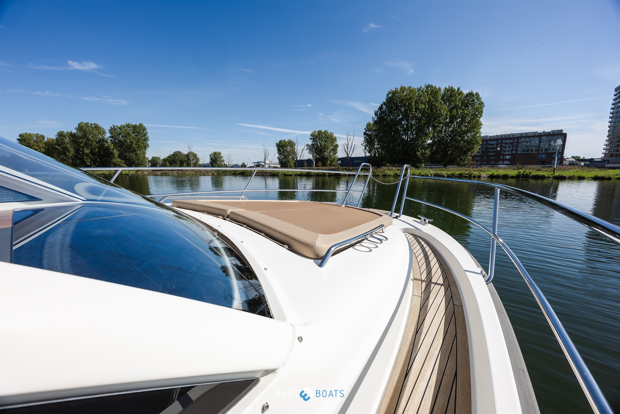 foto: 38 Nimbus 305 Coupé