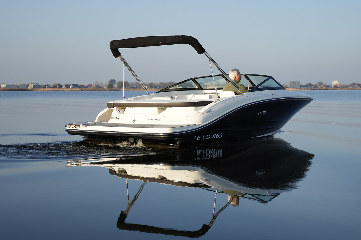 foto: 45 Sea Ray SPX 190