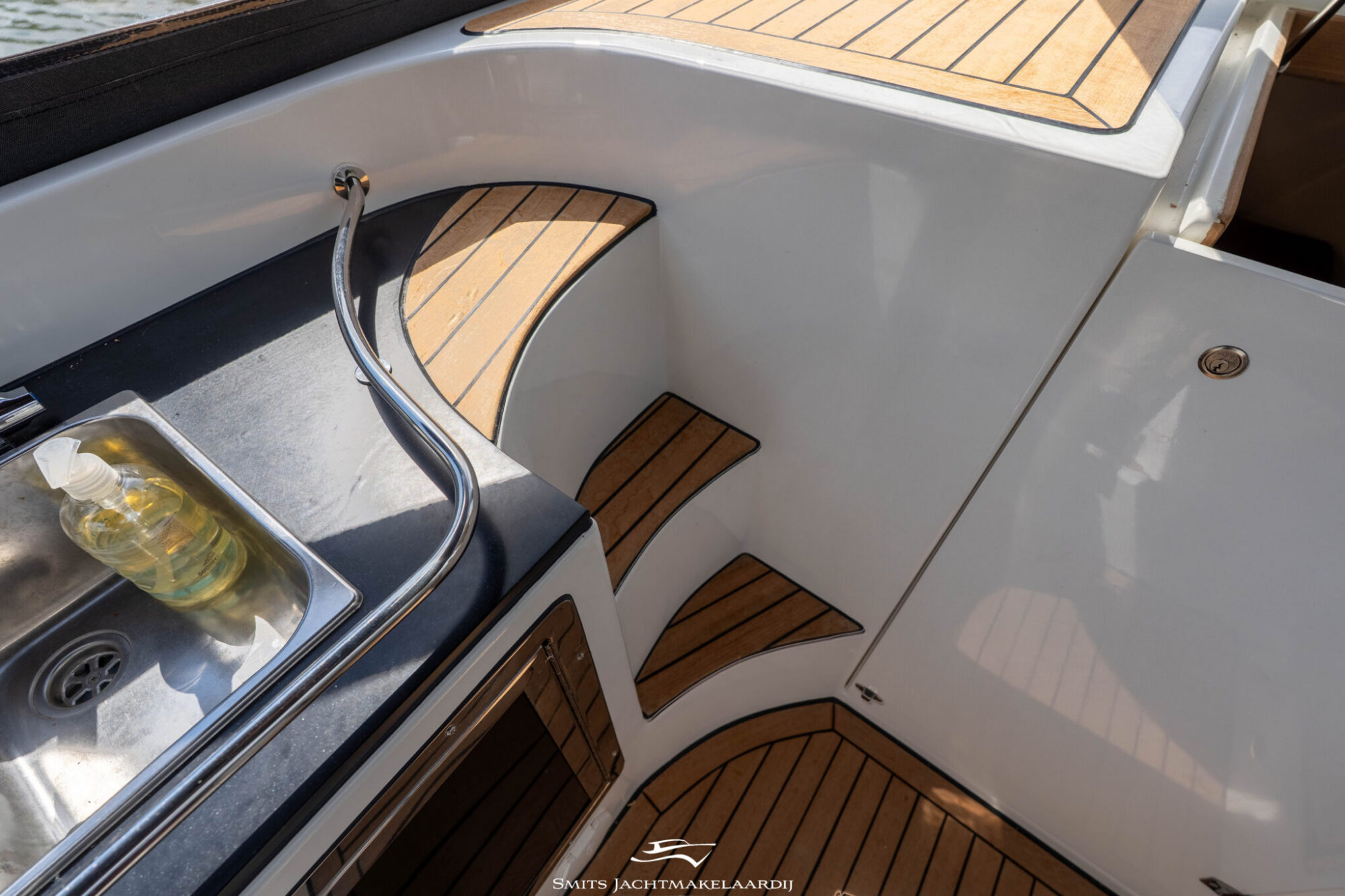 foto: 37 Bola Bola GS Tender 27 Semi Cabin