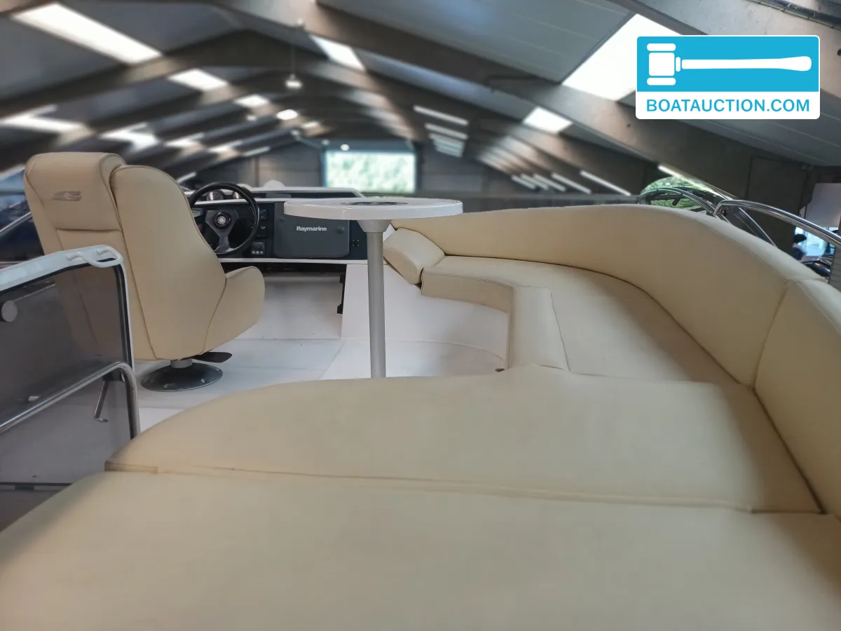 foto: 31 Galeon 390 FLY