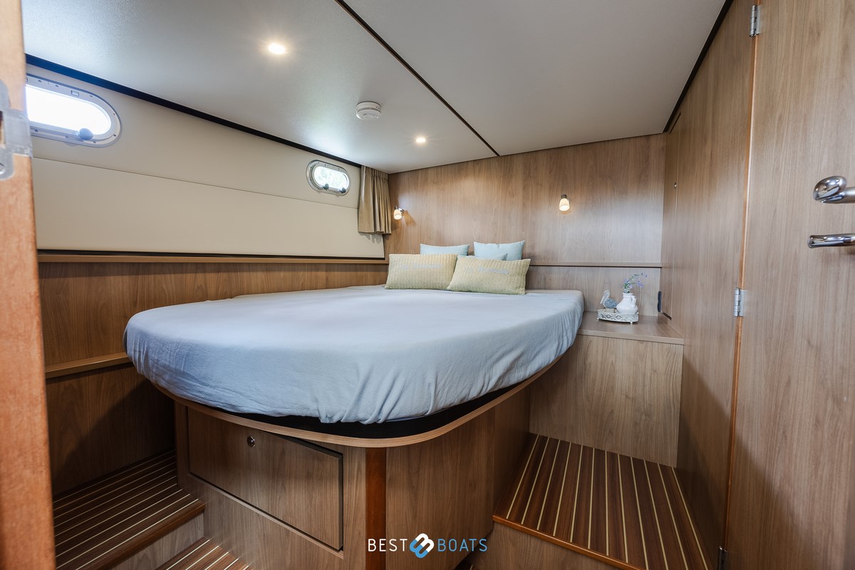 foto: 38 Linssen Grand Sturdy 35.0 AC