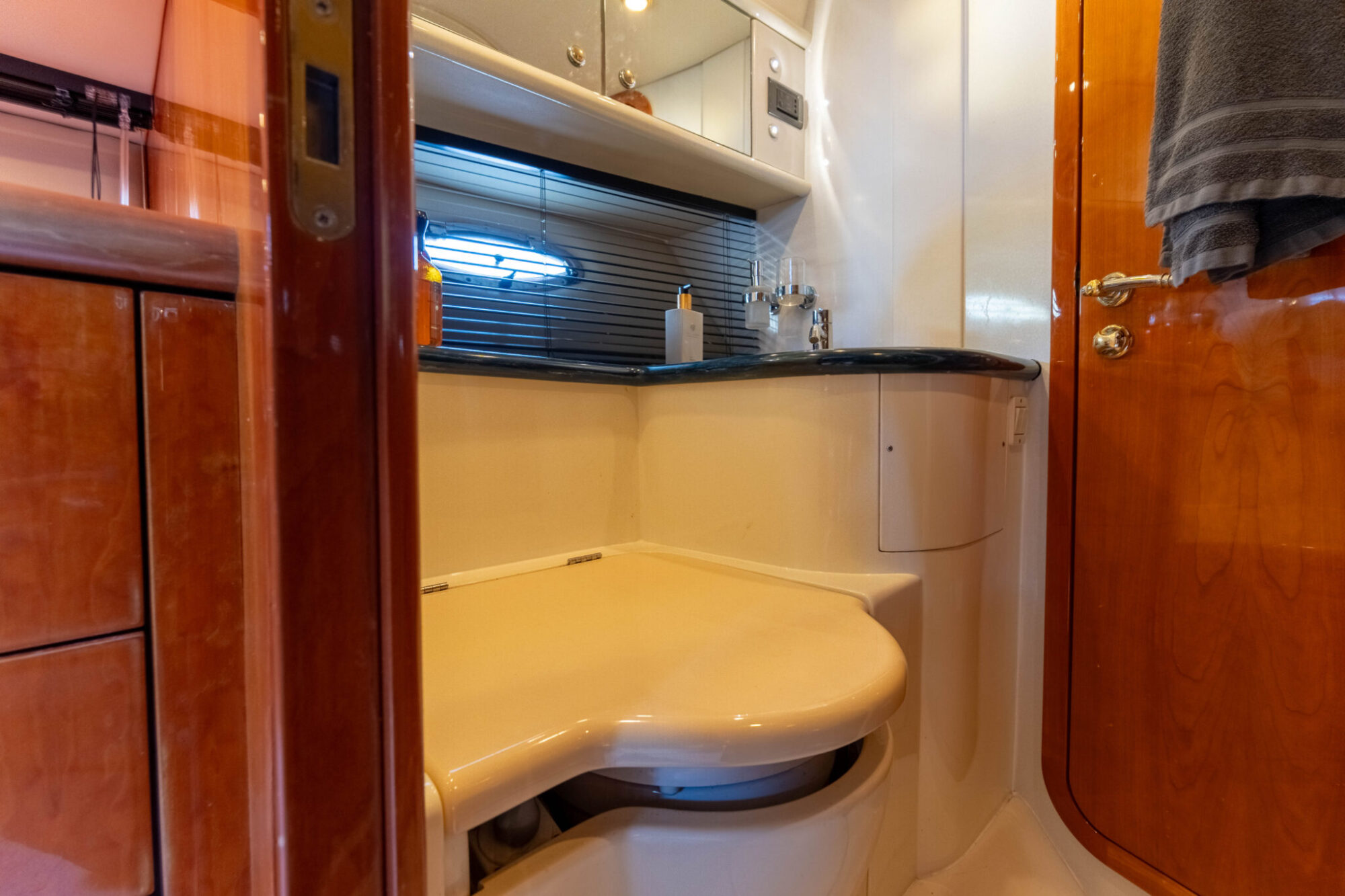 foto: 100 Sunseeker Sunseeker Camarque 47 Cabrio