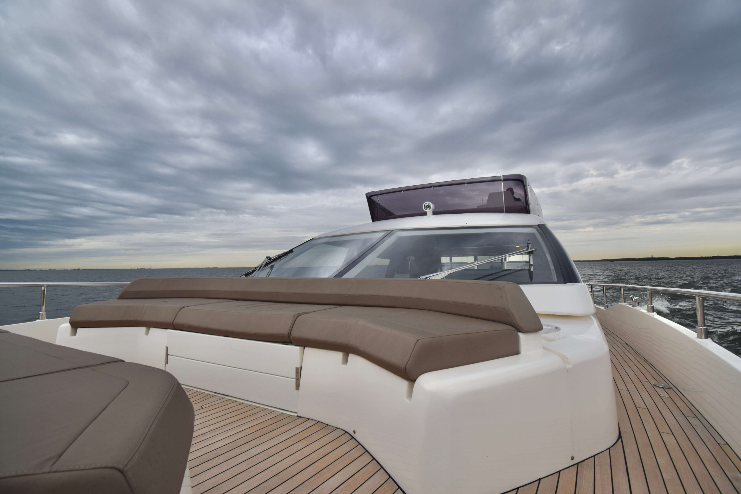 foto: 107 Ferretti Yachts 550