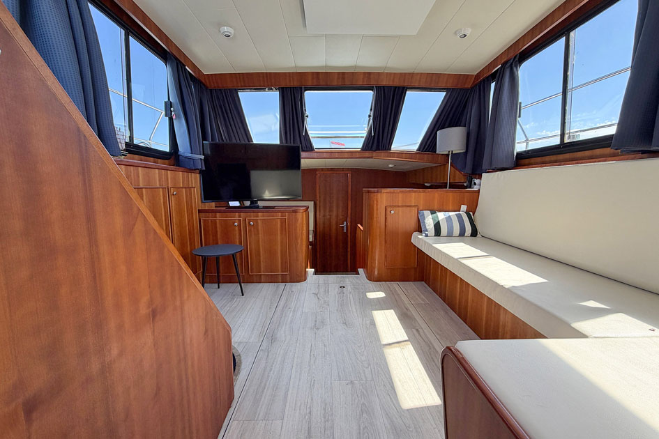 foto: 28 Treffer 1300 AK