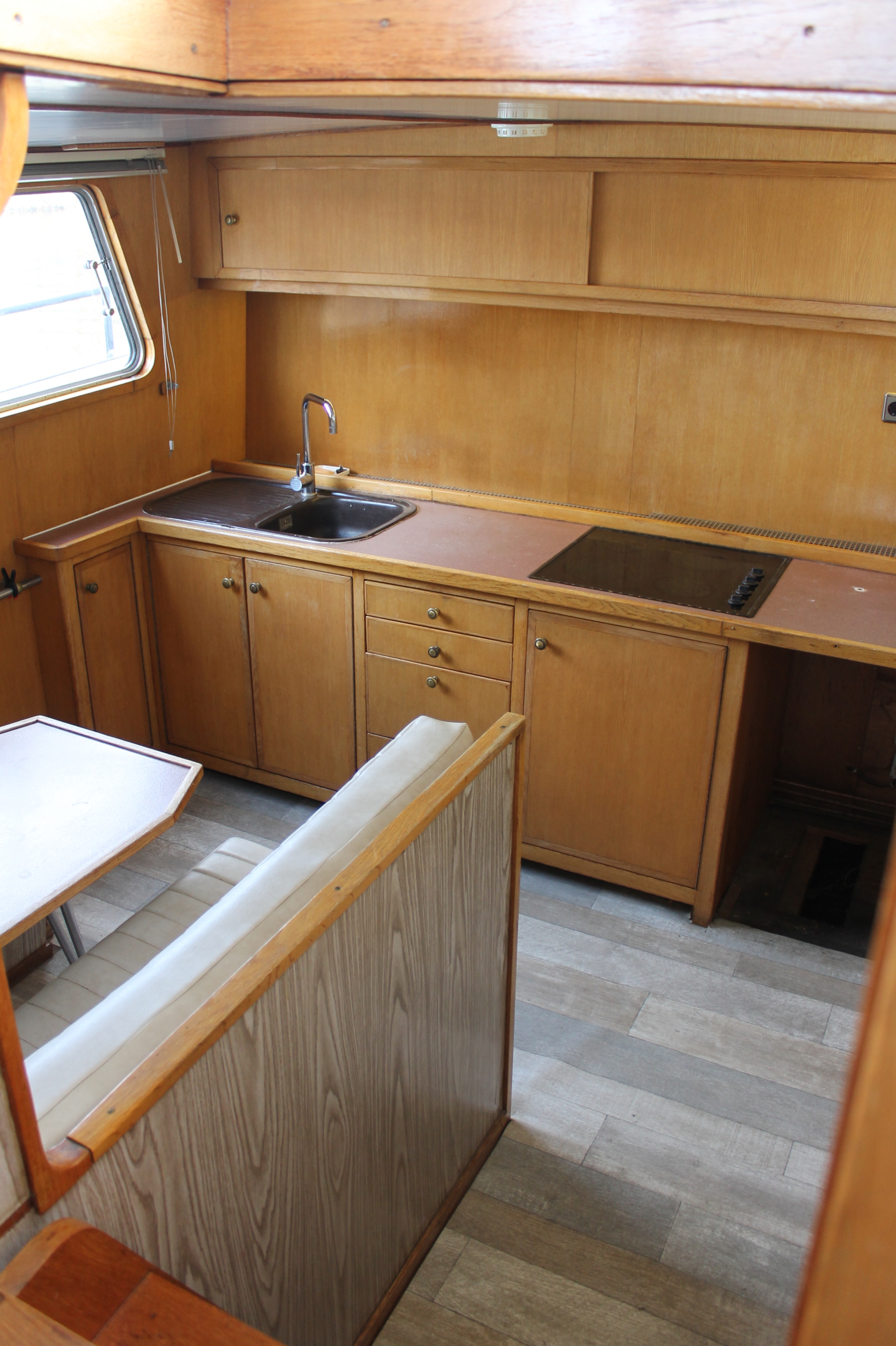 foto: 87 Tjalk Varend Woonschip 19.99