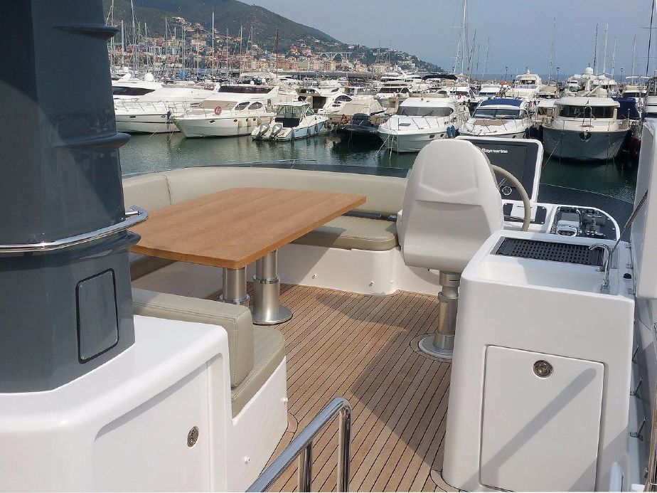 foto: 38 Azimut Magellano 53