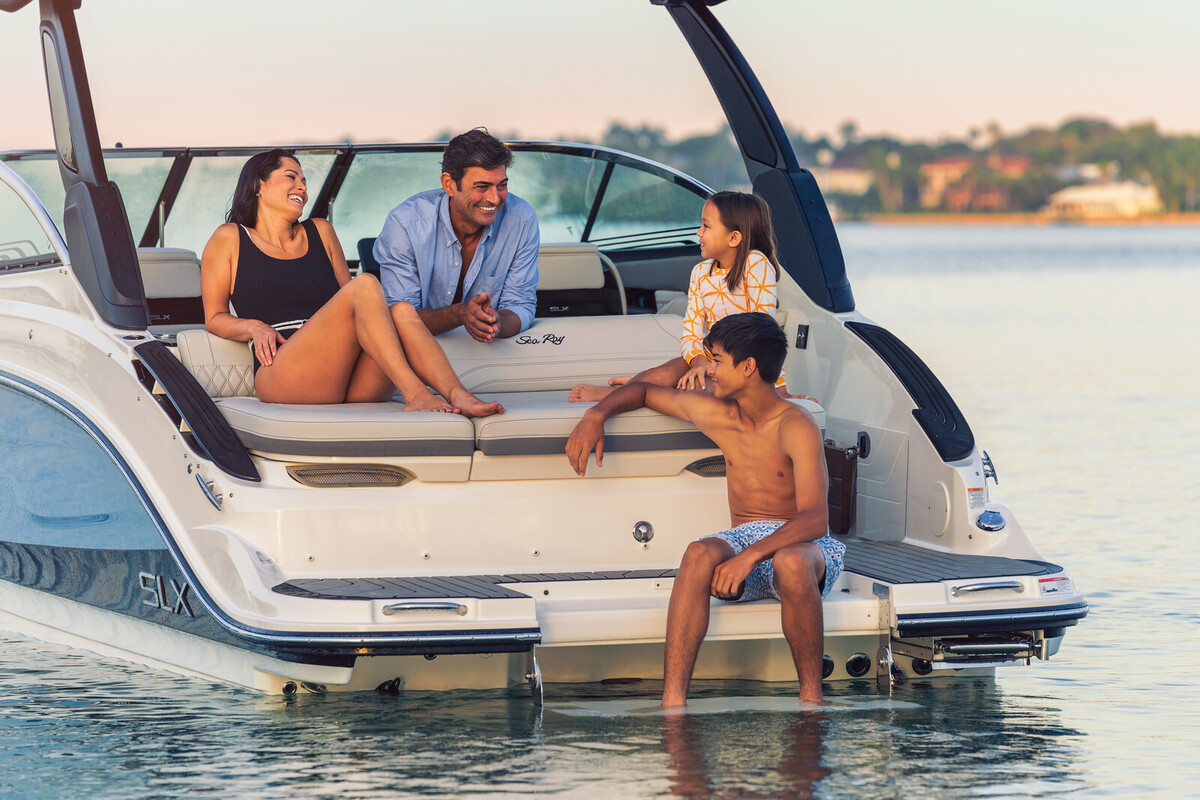 foto: 32 Sea Ray SLX 260