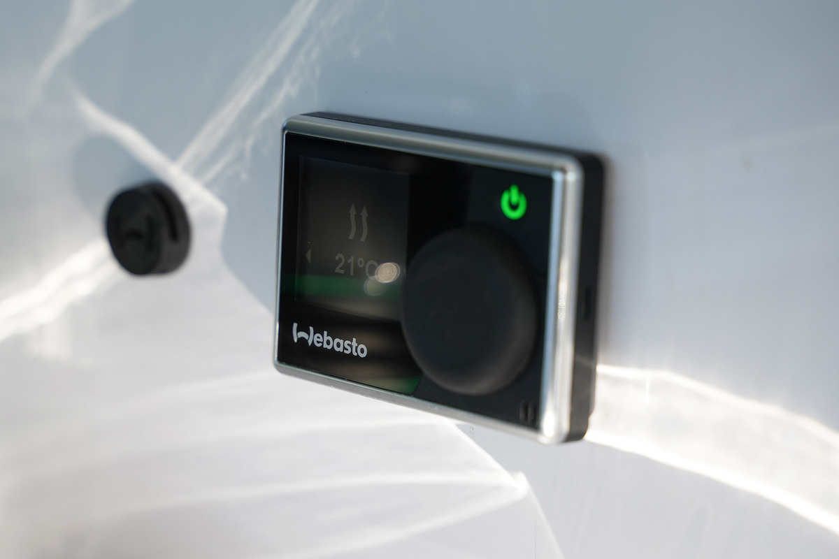 foto: 96 Axopar  37 XC Cross Cabin Mediterrana Edition