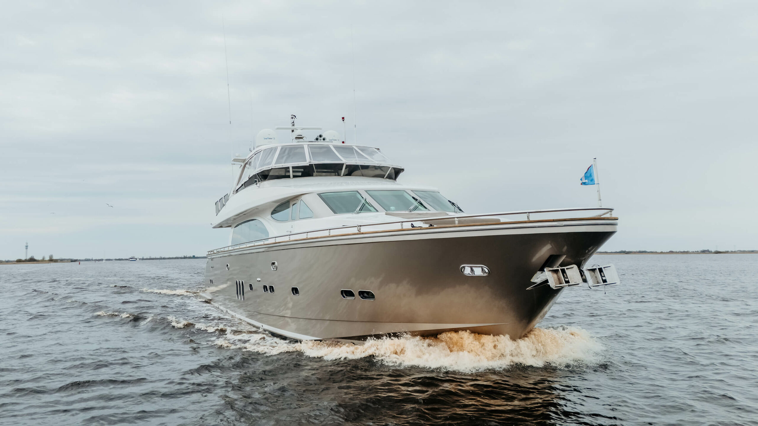 foto: 129 Horizon Elegance 85