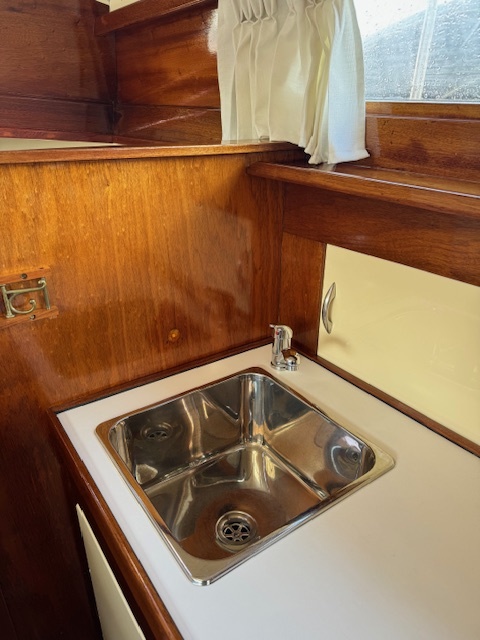 foto: 64 Super Favorite 860 OK