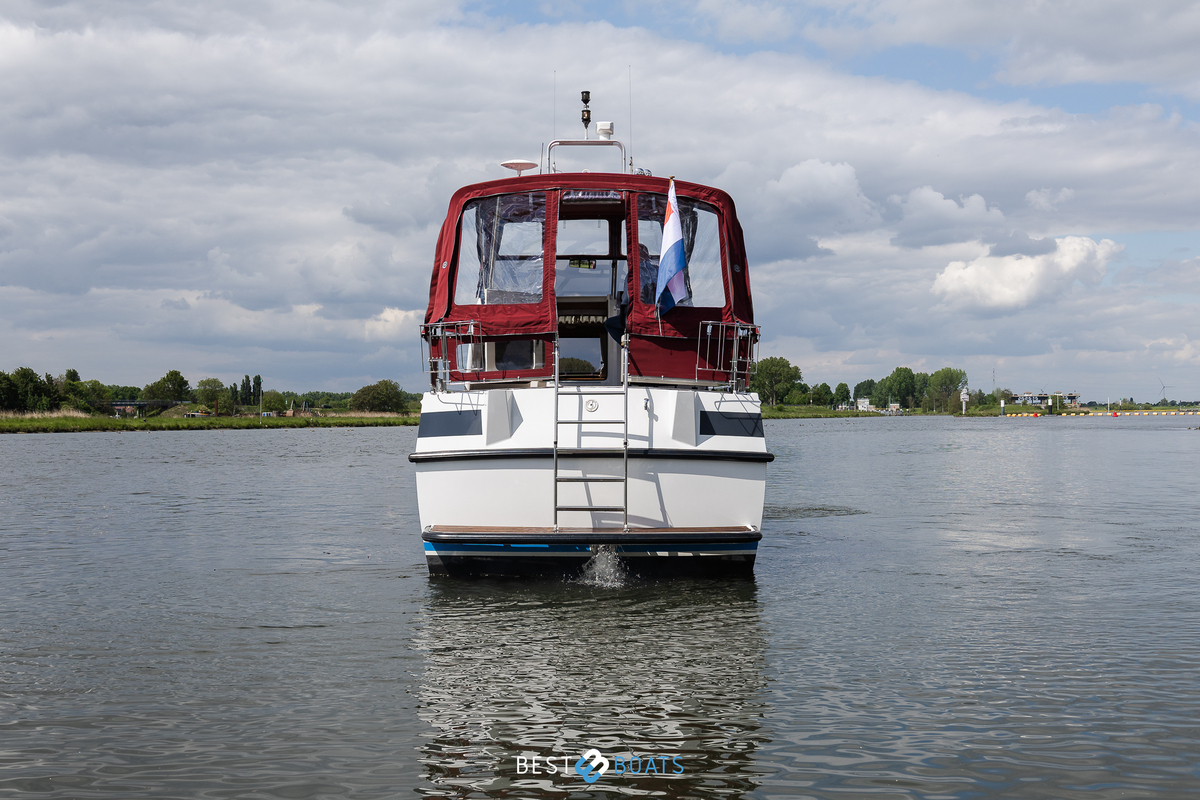 foto: 46 Linssen 37 SE
