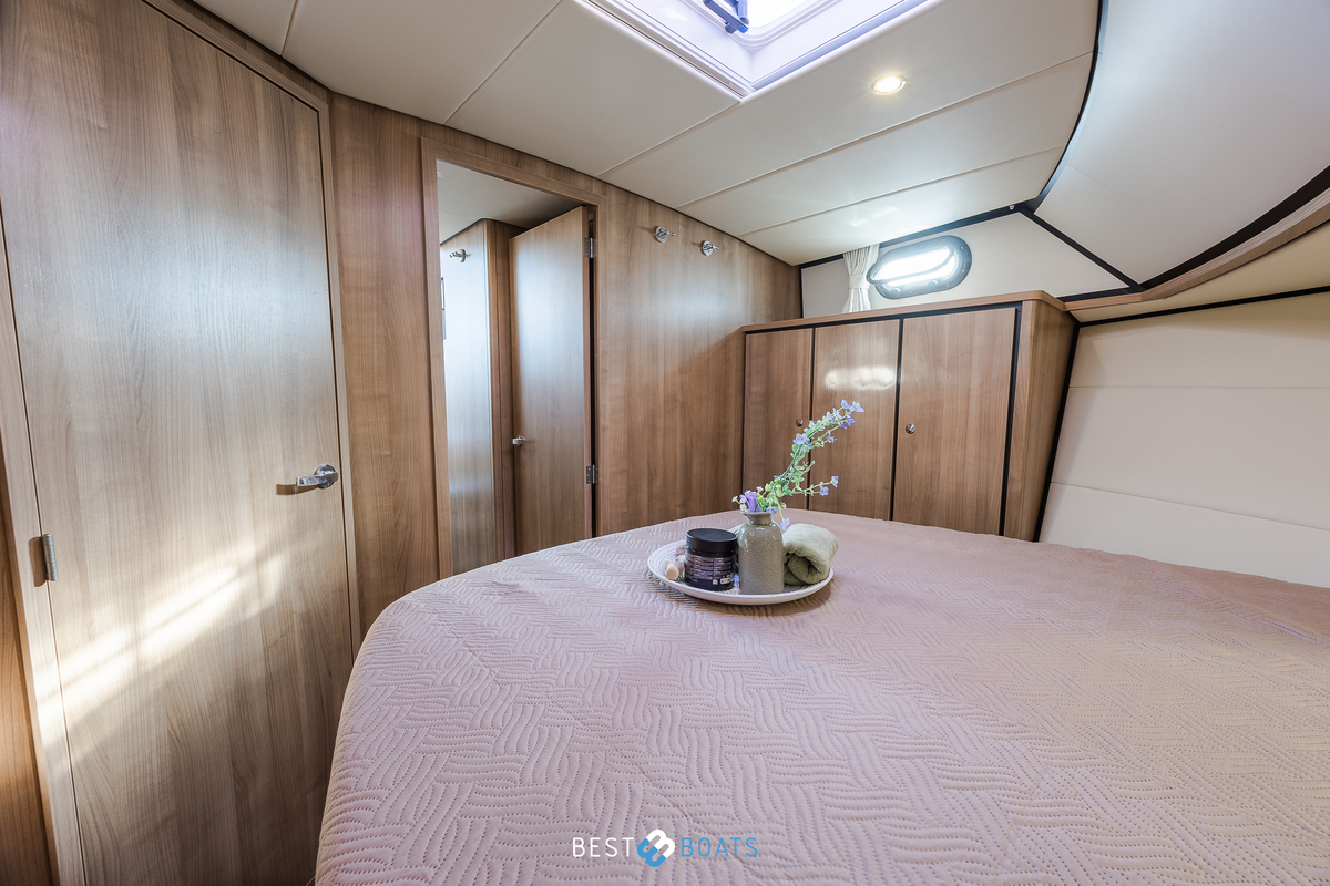 foto: 90 Linssen 40SL Sedan