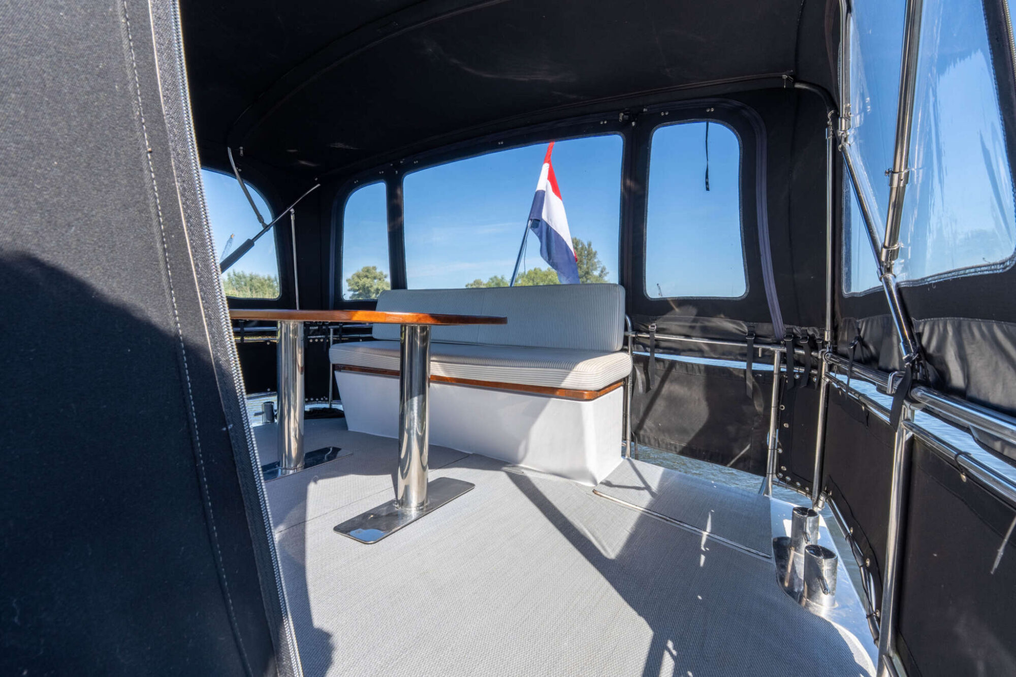 foto: 87 Explorer Explorer Classic 14.00 AK Cabrio